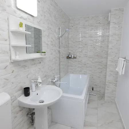 E&c Mall, Unirii Area Apartment 4*