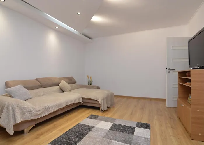 E&c Mall, Unirii Area 4*